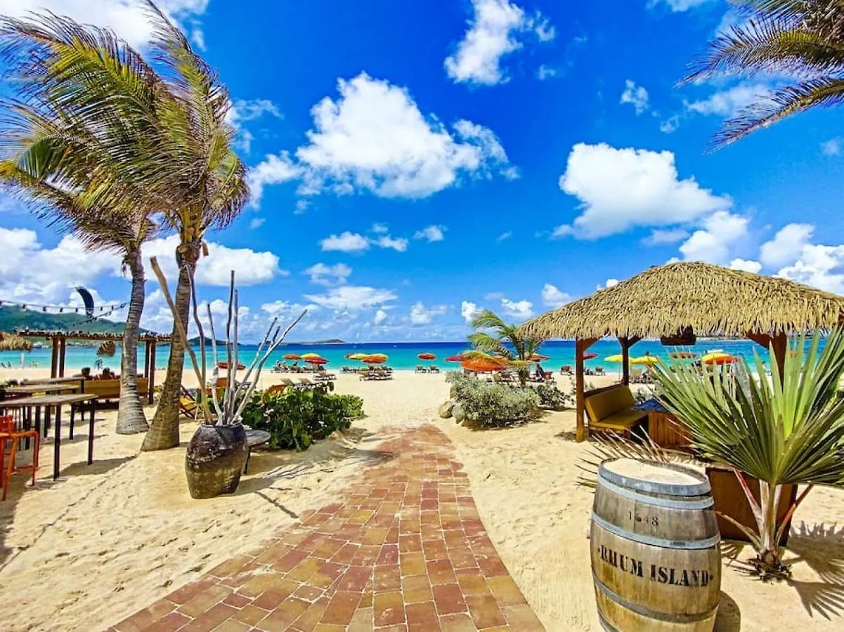 Hello Summer Large Studio On Orient Bay Beach